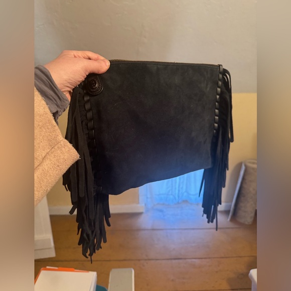 NWT Coach Turnlock  Suede Wristlet 30 with Fringe - Picture 4 of 7
